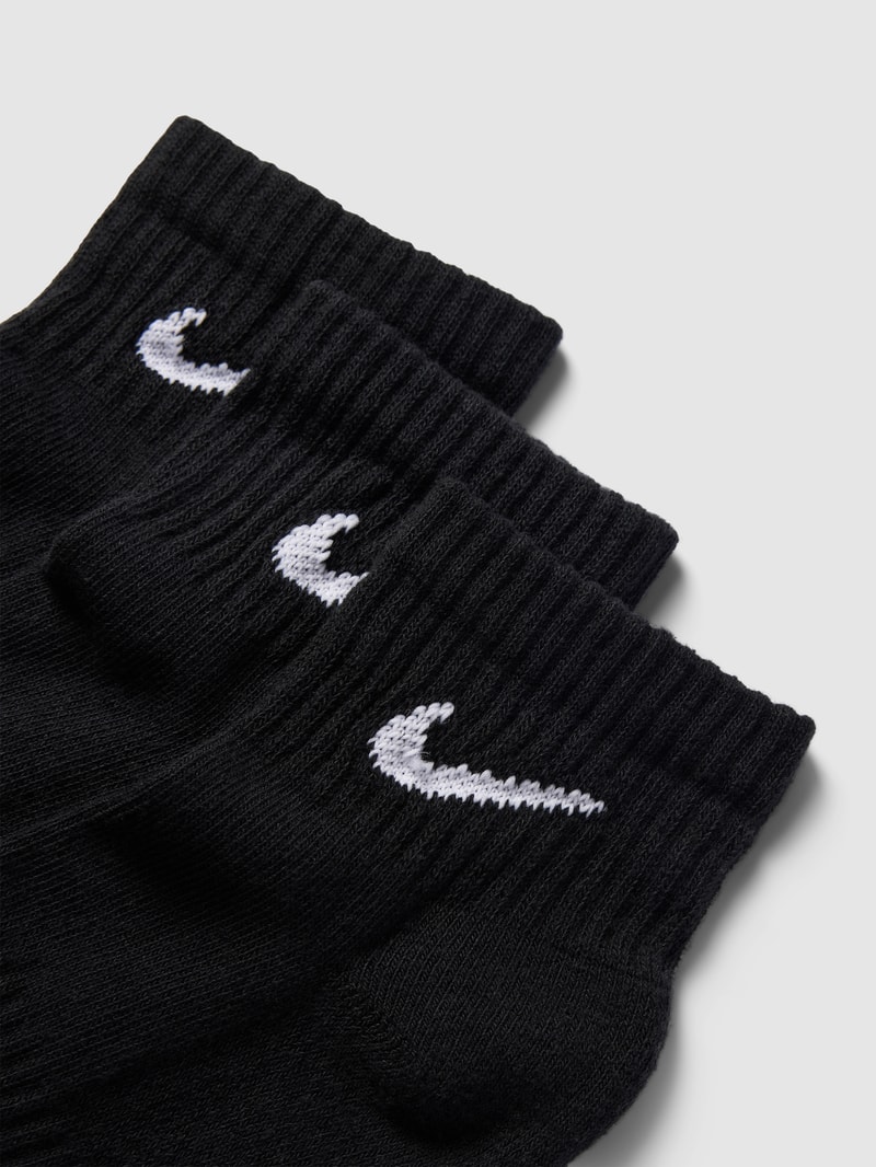 Socken mit Label-Print im 3er-Pack in schwarz