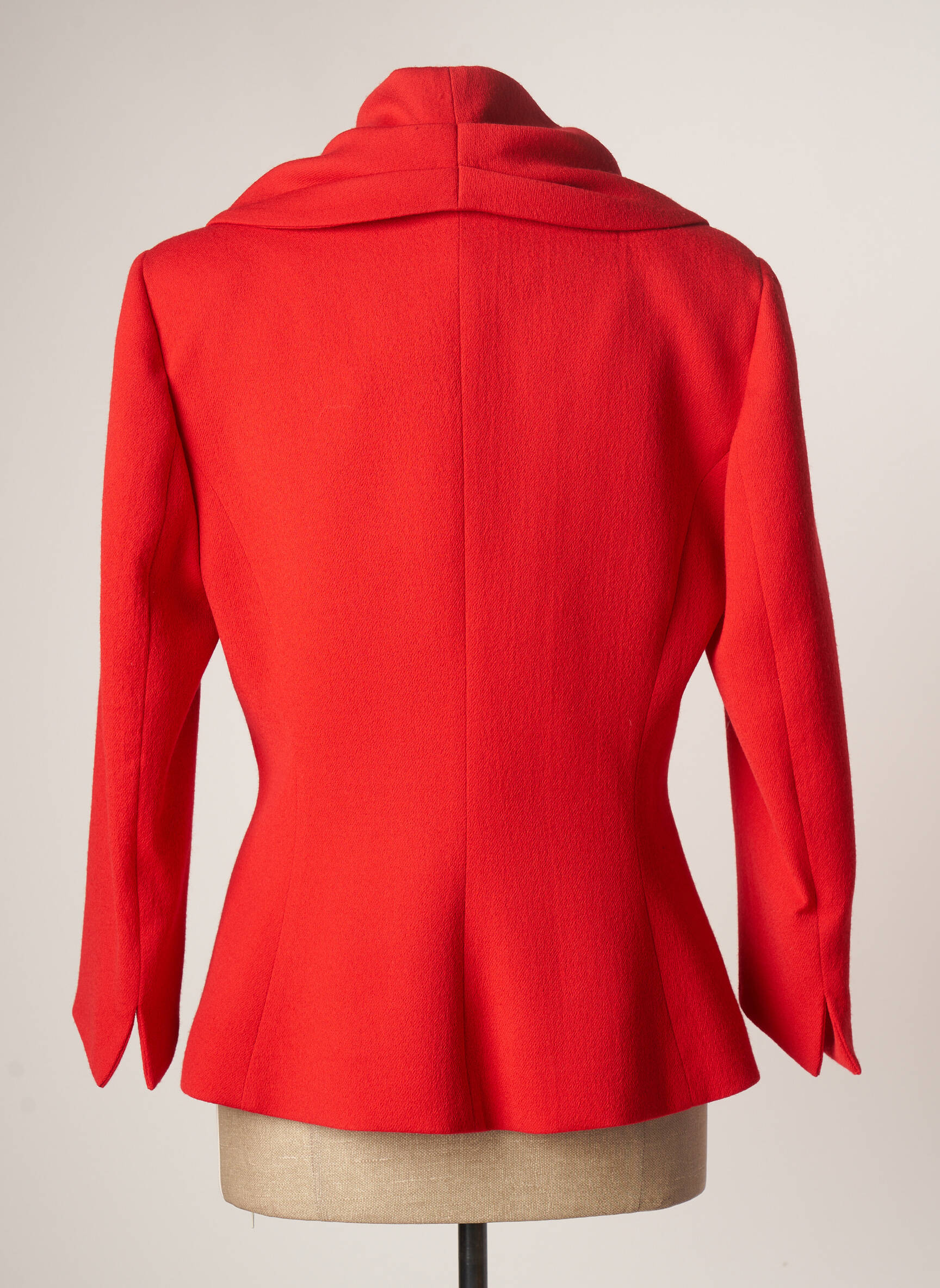 Paule Vasseur Manteaux Courts Femme couleur rouge
