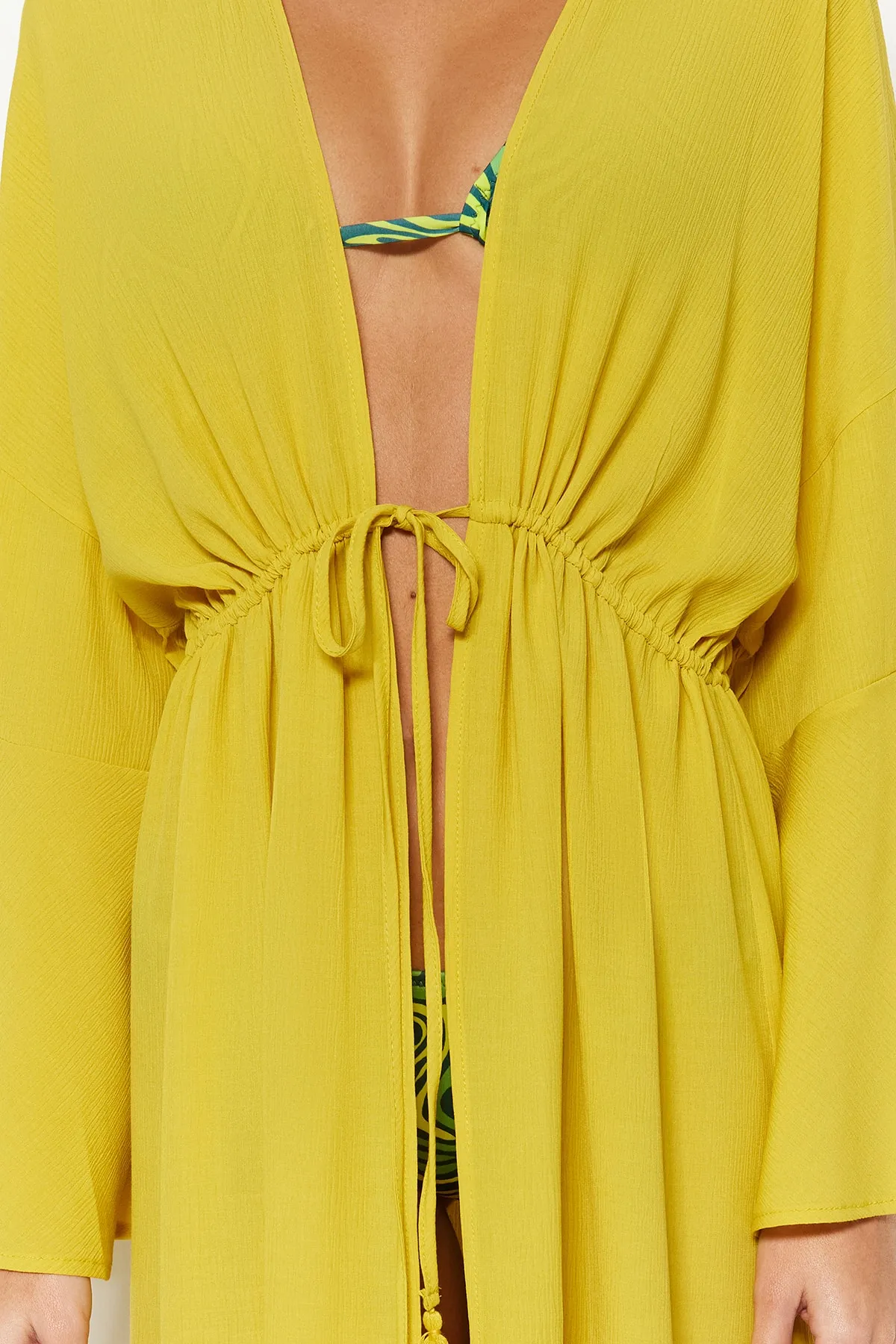 Trendyol Collection  Ölgrüner gewebter Maxi-Kimono und Kaftan mit Raffung TBESS23KM00105