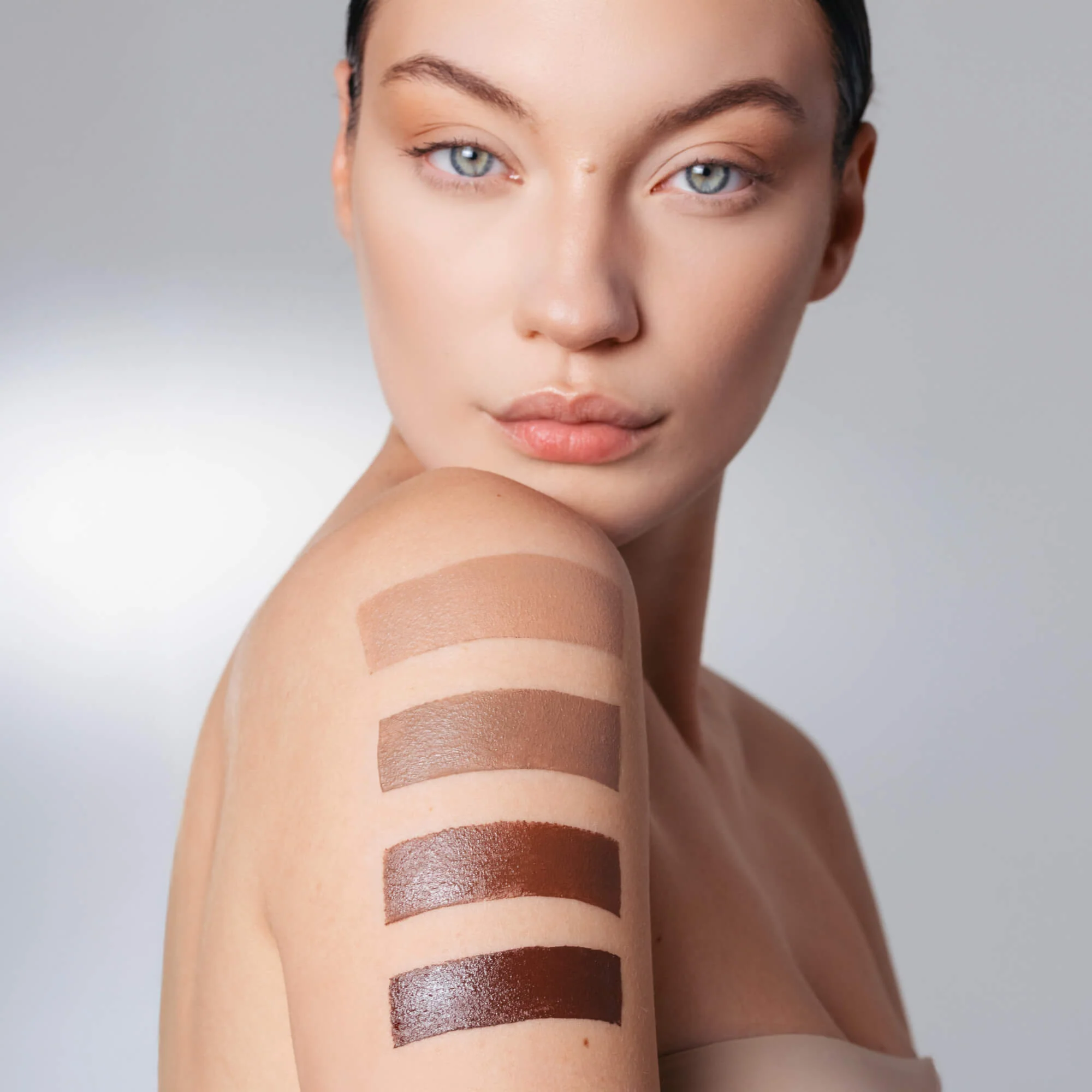 Face The Mood Contrast – Ansiktskonturering