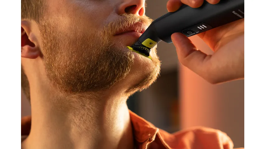 PHILIPS Rasierer OneBlade Pro Face + Body