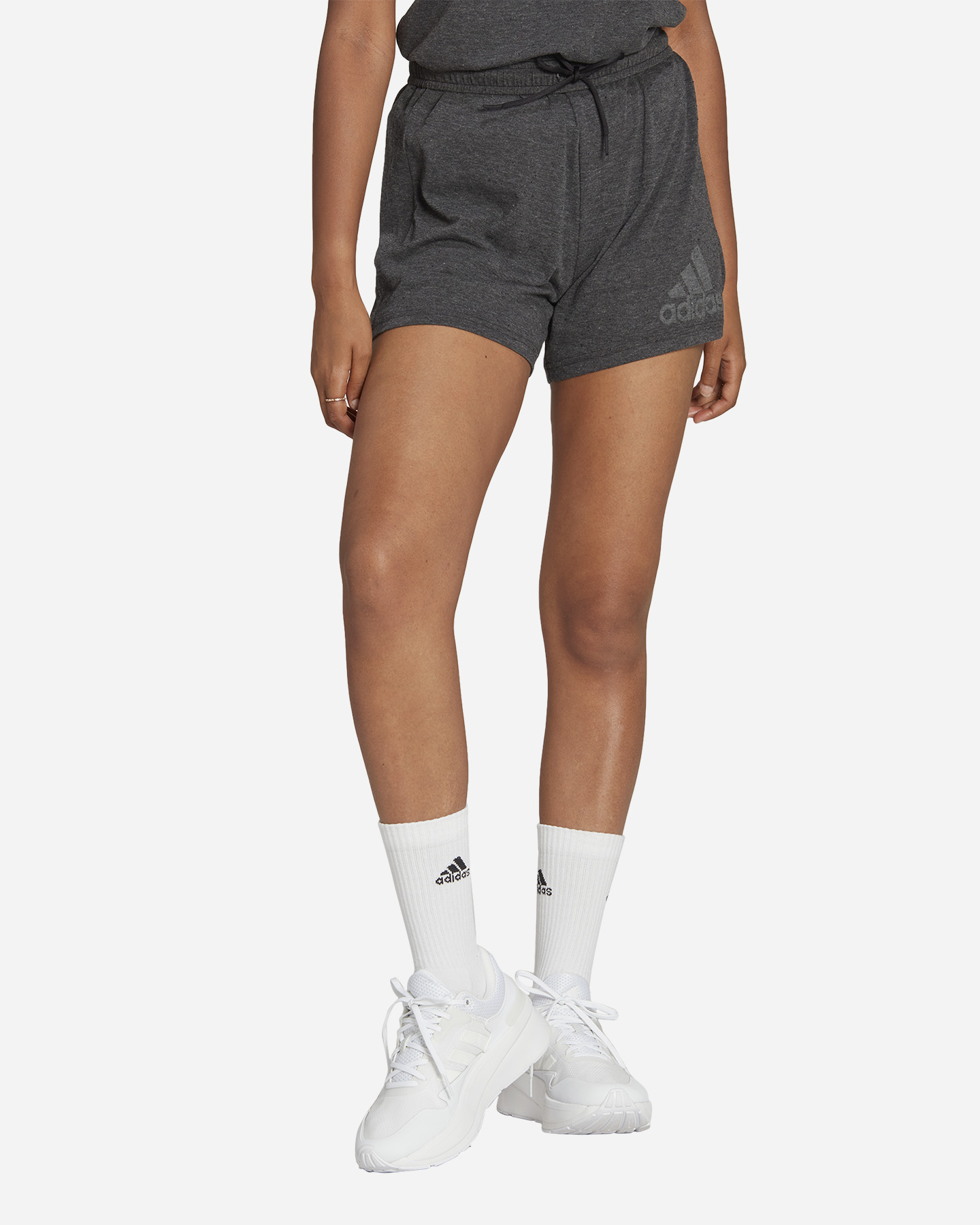 Šortky Adidas Logo W HR6105