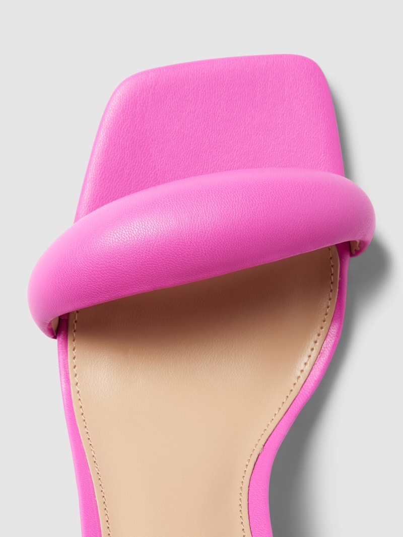 Sandaletten mit Dornschließe Modell 'ENTICE' in pink