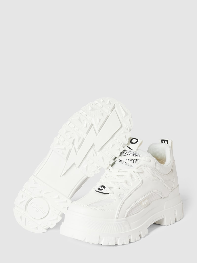 Plateau-Sneaker mit Label-Details Modell 'ASPHA' in weiß