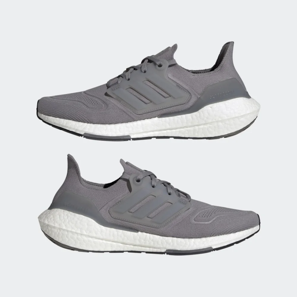adidas Ultraboost 22 GX5460 / grau