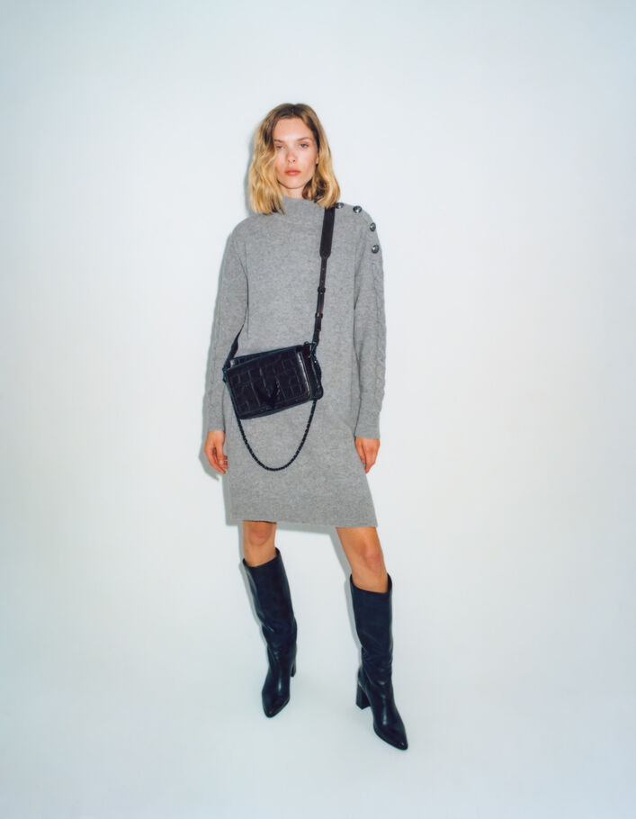 Robe grise tricot boutons gravés sur l'épaule Femme