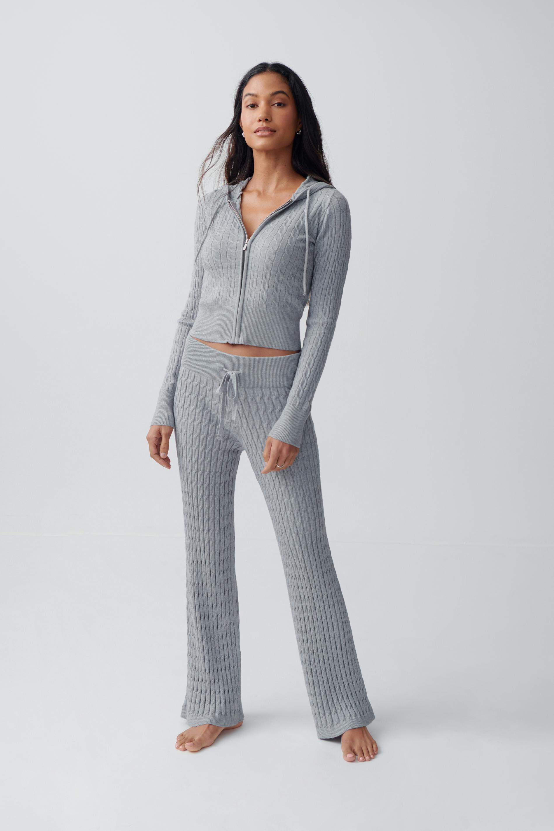 Cable knitted trousers