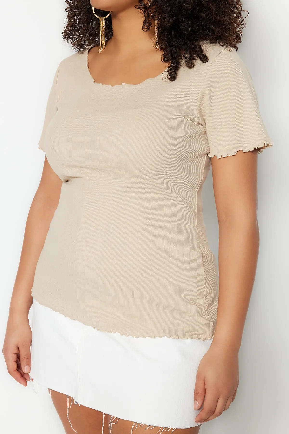 Trendyol Curve  Stone Corded U-Neck Strick-T-Shirt TBBSS23BF00010