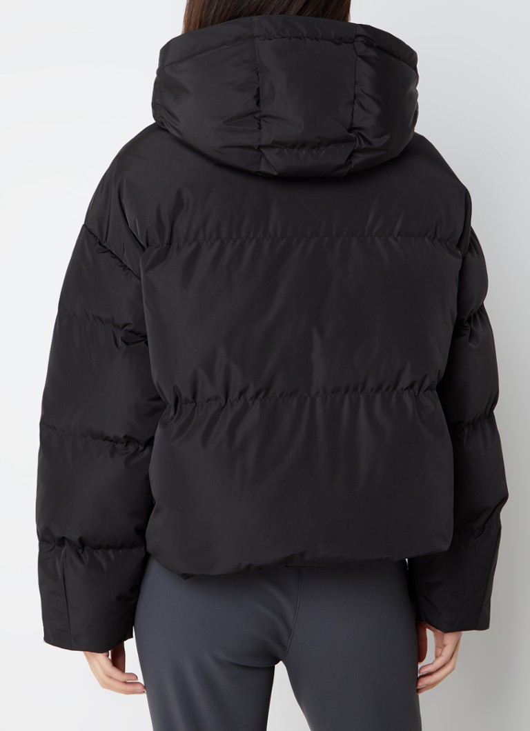 Chaqueta de esquí Airforce Sun Peaks con capucha desmontable y bolsillos con cremallera.