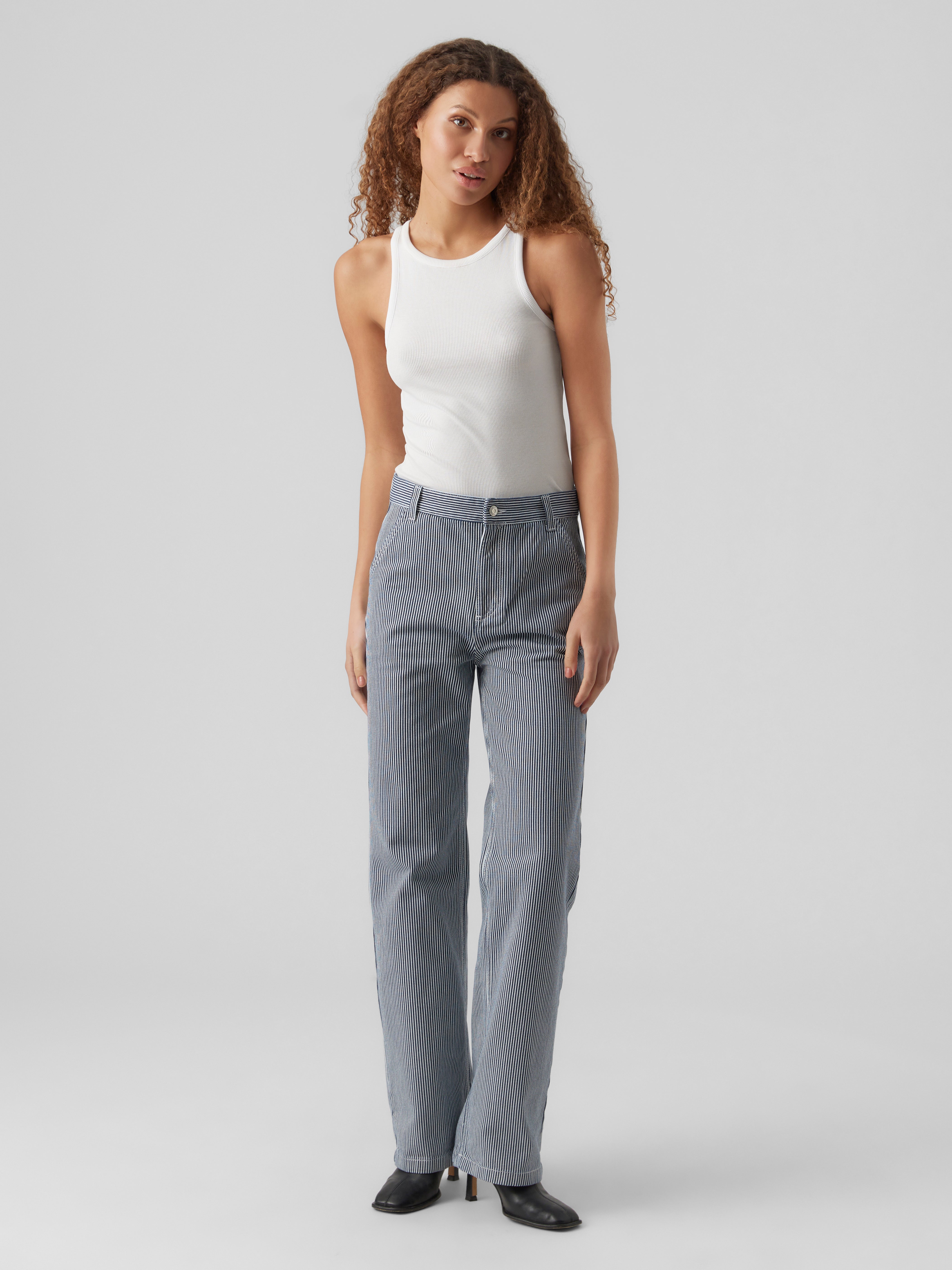VMMARTHA Mid Rise Locker geschnitten Jeans
