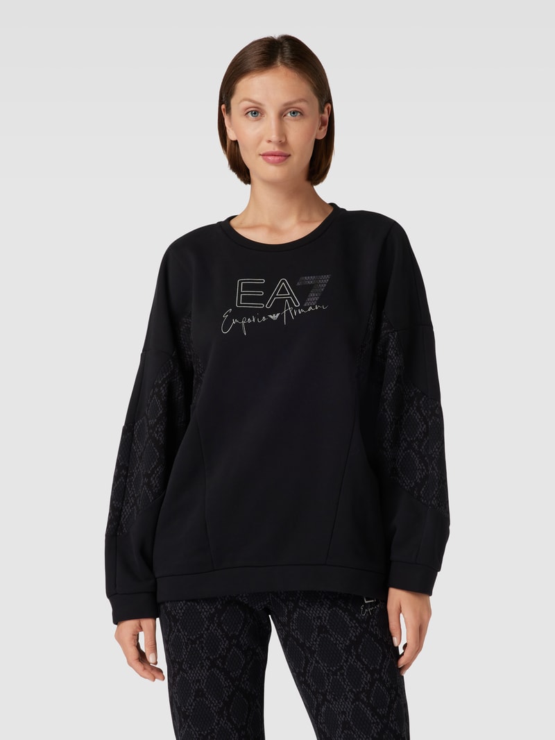 Sweatshirt mit Label-Print in schwarz