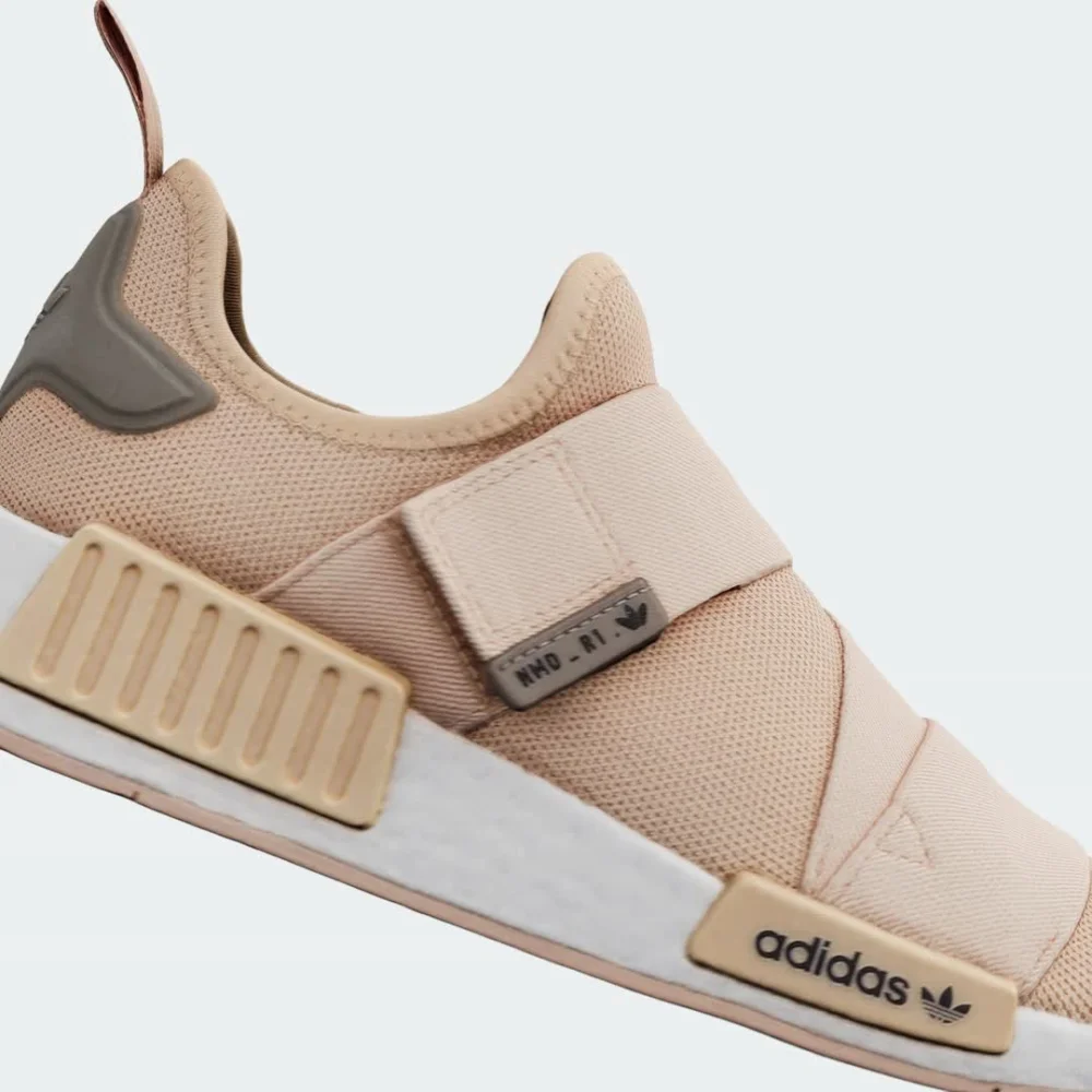 adidas NMD R1 Strap GW9469 / braun