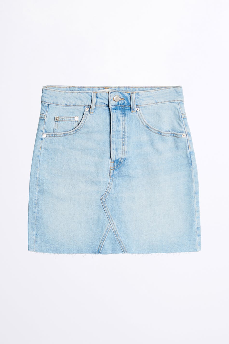 Vintage short denim skirt