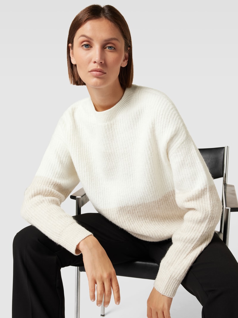 Strickpullover mit Rundhalsausschnitt in beige