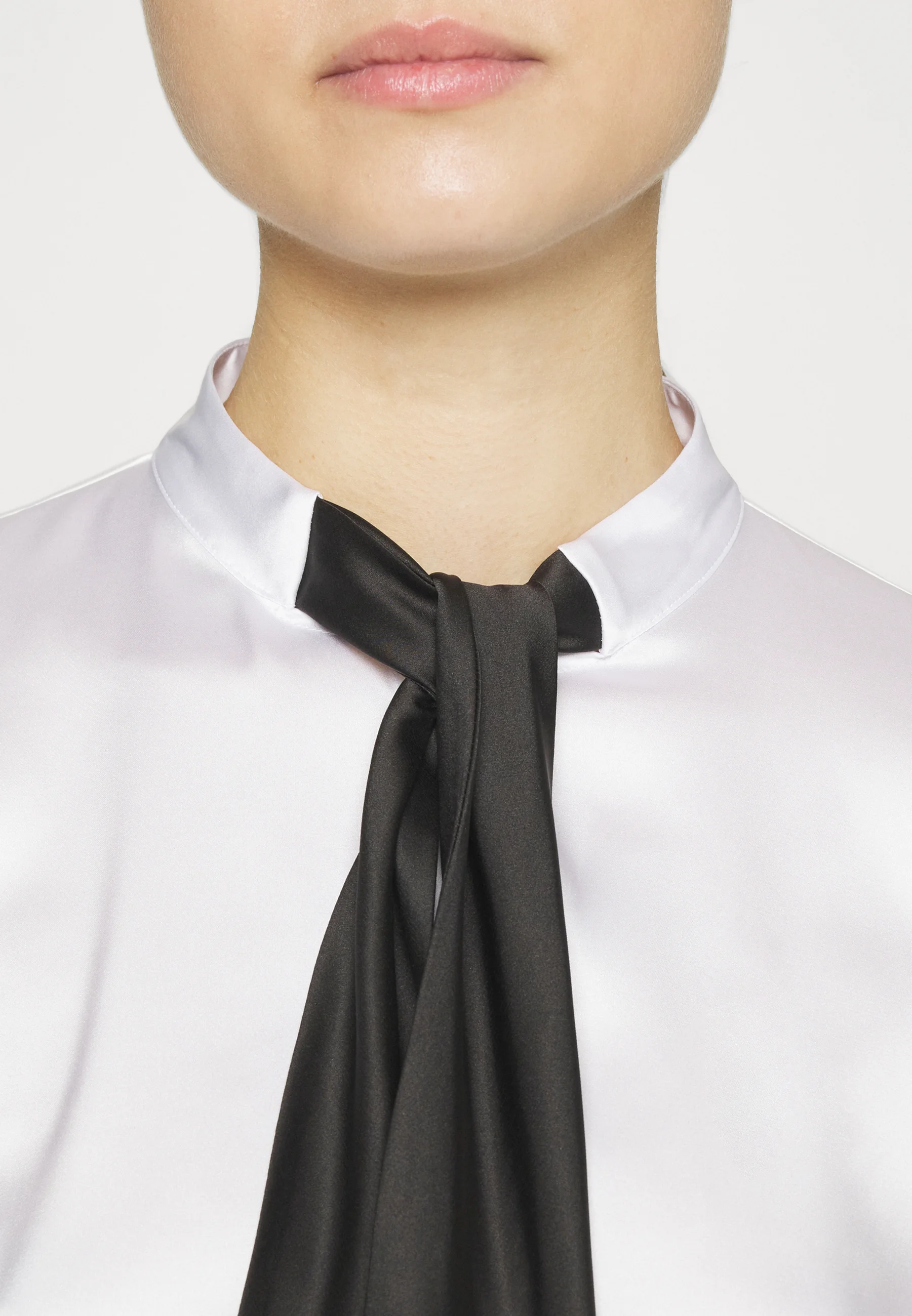 HUGO EMYA - Camisa
