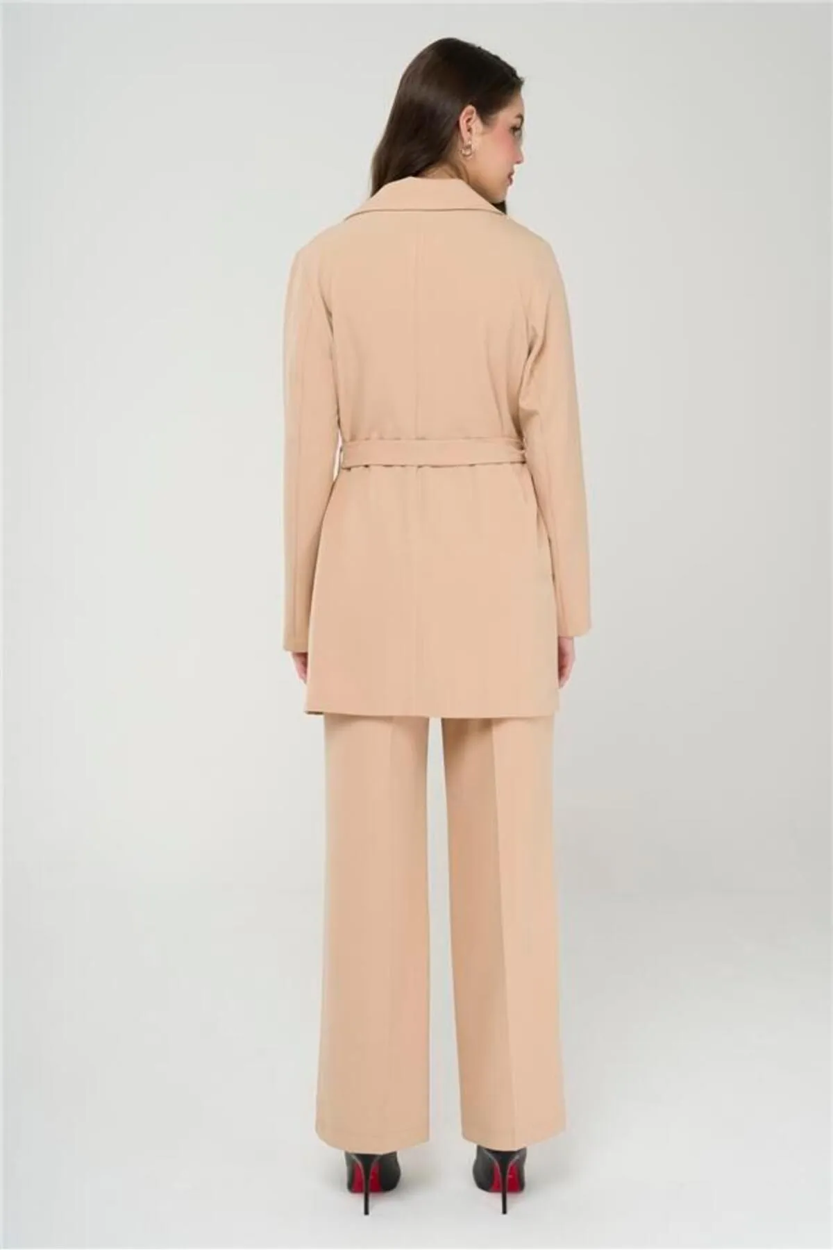 Olcay  Gürteldetaillierte, ungefütterte Jacke, Hose, Anzug A.kamel 9214
