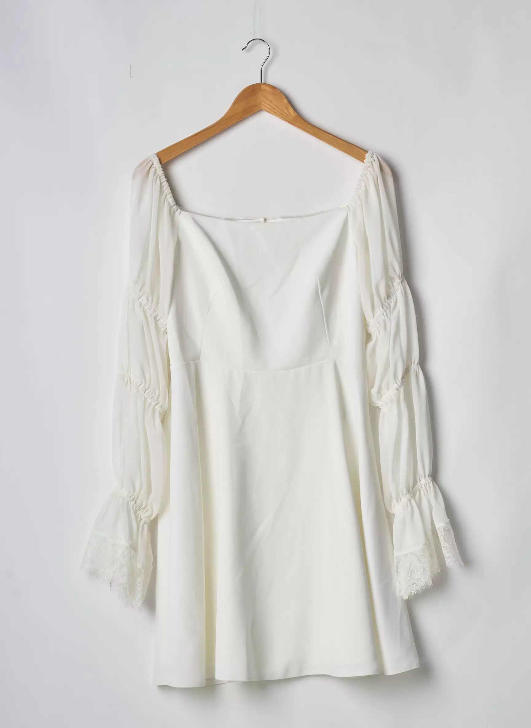 Harpe Robes Courtes Femme couleur blanc