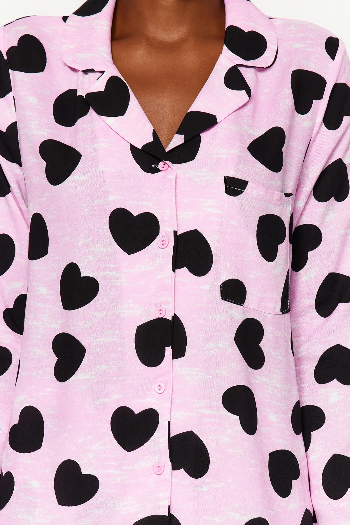 Trendyol Collection  Rosa Herz-Viskose-Hemd-Hose-Web-Pyjama-Set THMAW21PT0936