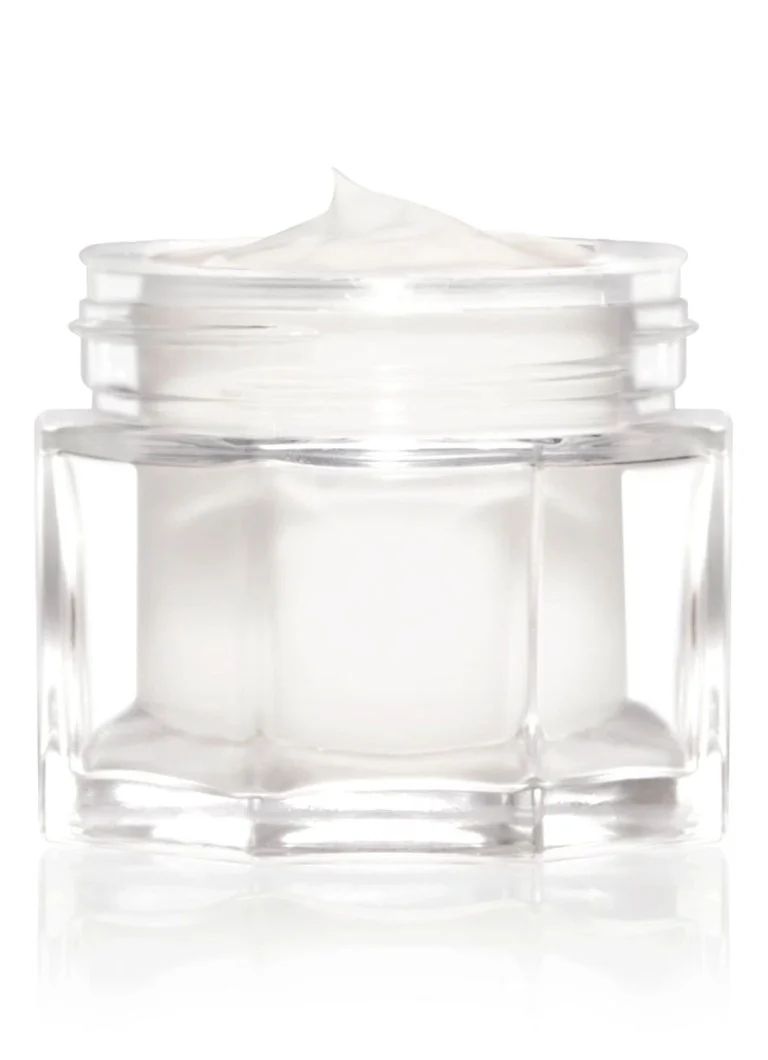 Charlotte Tilbury Charlotte's Magic Cream SPF 15 -täyttöpakkaus - kosteuttava päivävoide