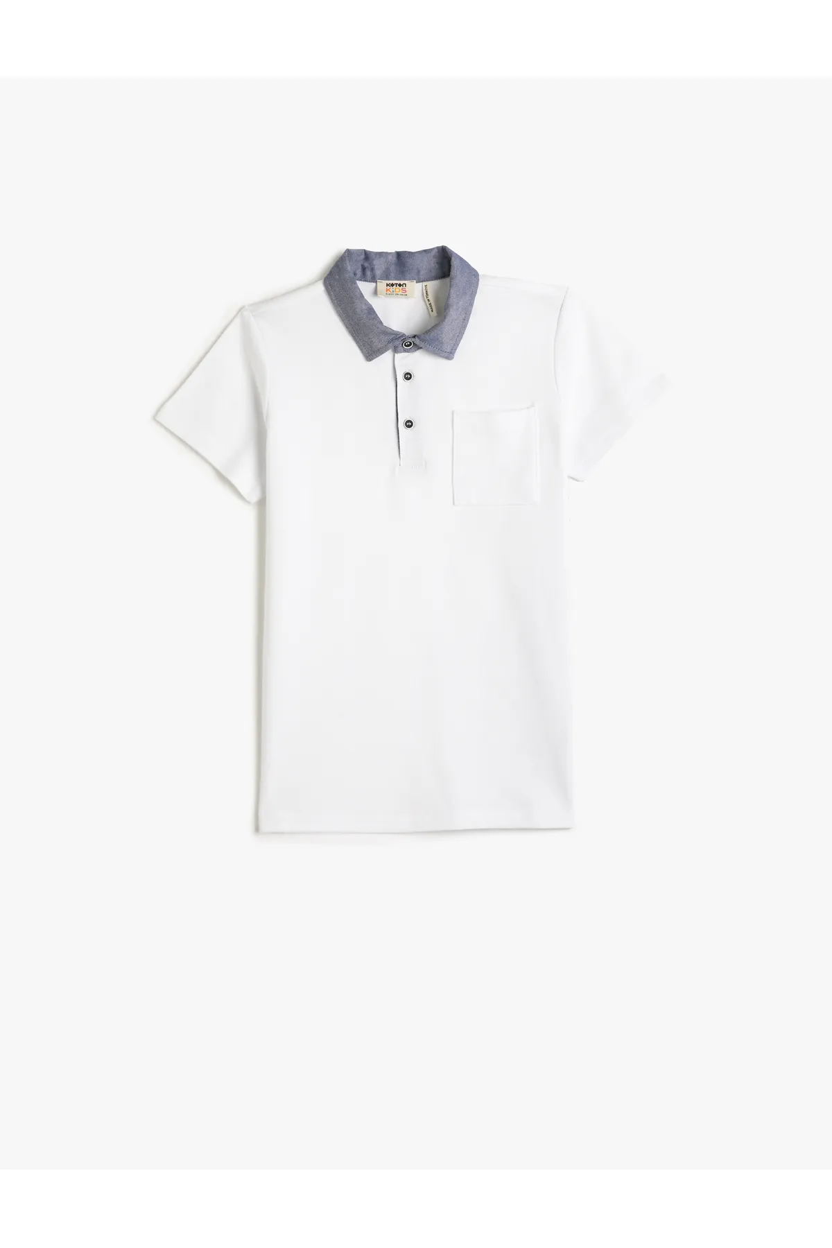 Koton  T-Shirt mit Polo-Ausschnitt, kurzen Ärmeln und einer Tasche aus Baumwolle