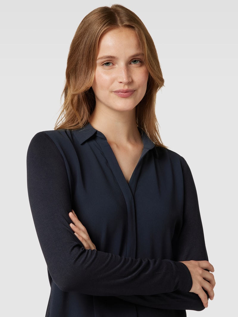 Bluse mit V-Ausschnitt Modell 'Frera' in marineblau