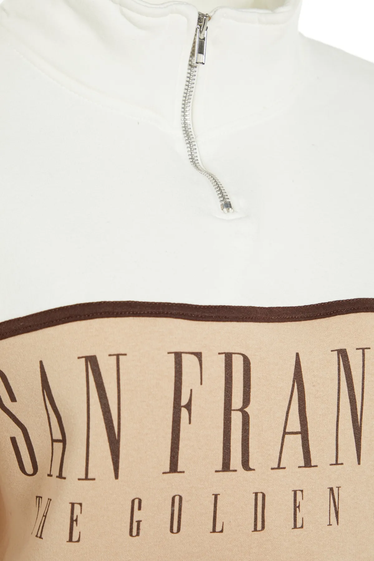Trendyol Collection  Ecru Basic Bedrucktes Sweatshirt aus dickem Fleece-Strick TWOAW23SW00117