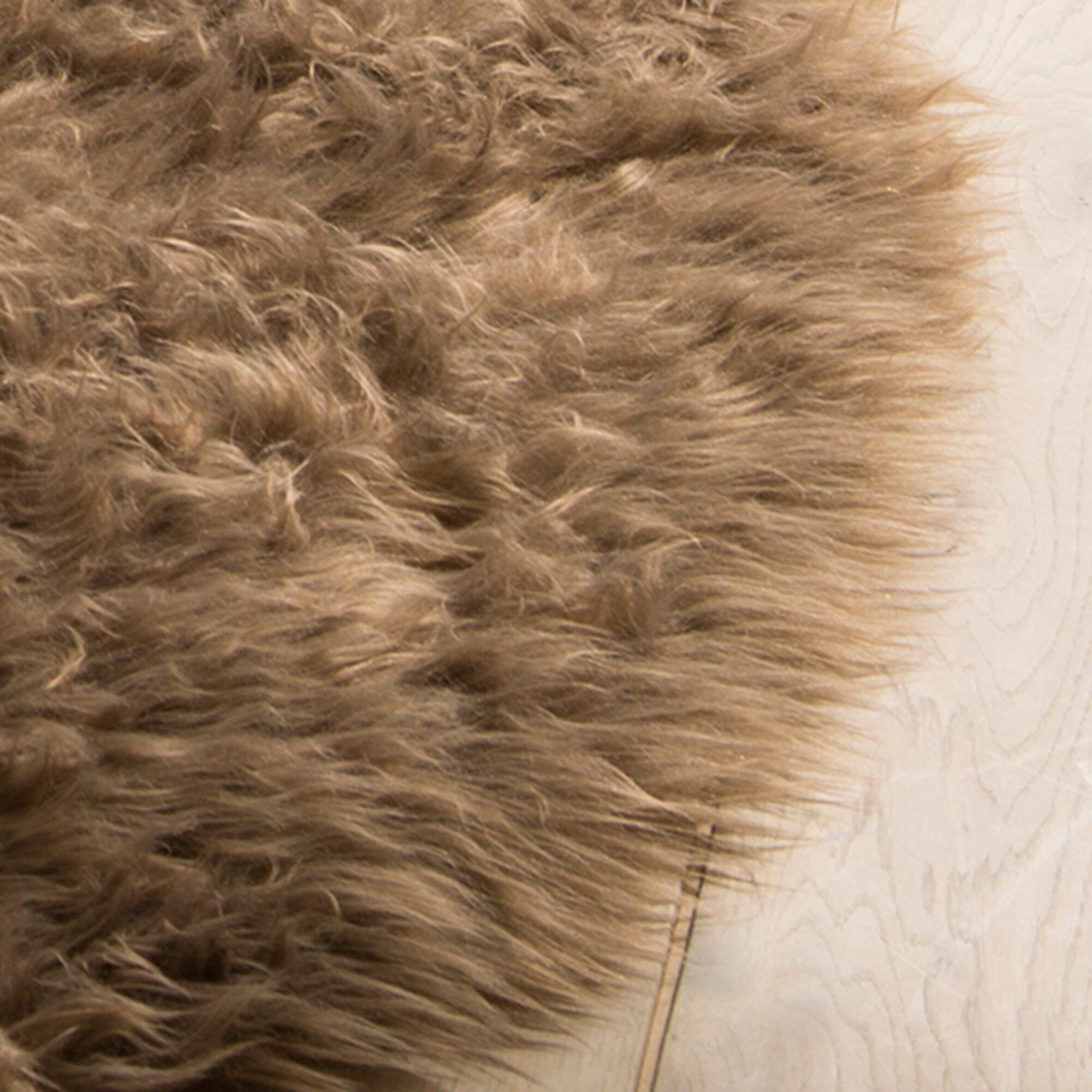 Tapis rond poils longs