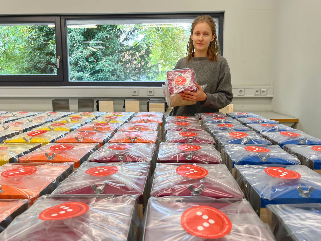 Keilbach Designprodukte Keilbach Nistkasten, Edelstahl, pinke Holzfront