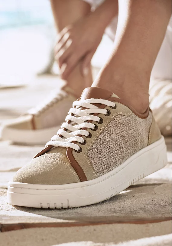 Sneaker