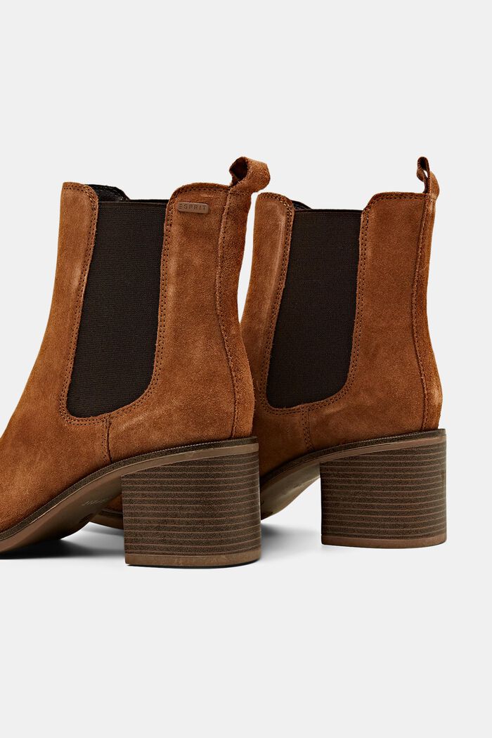 Rauleder-Boots mit Blockabsatz