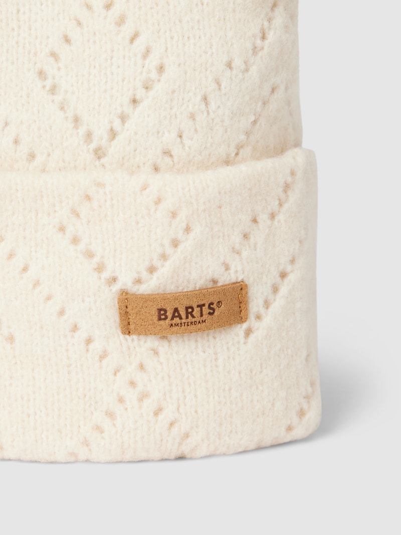 Beanie mit Label-Detail Modell 'Bridgey' in offwhite