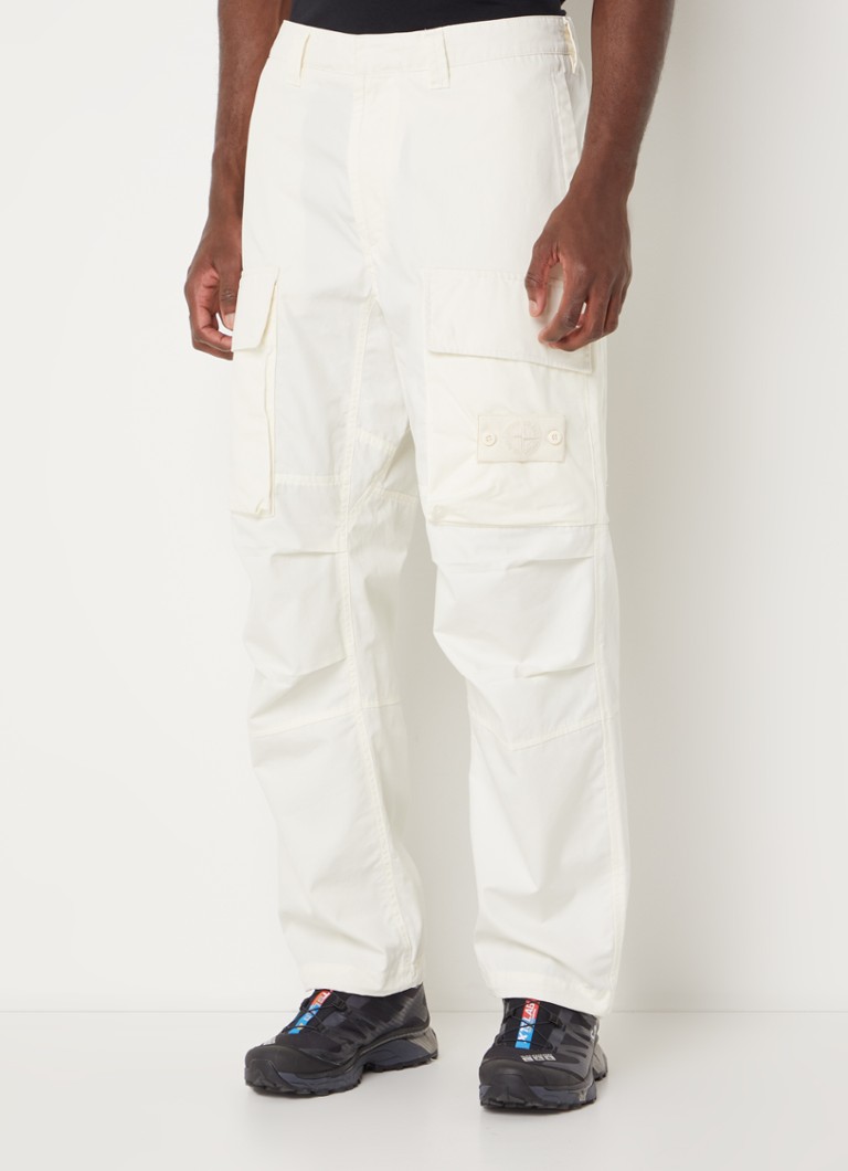 Pantaloni cargo Stone Island 309F1 cu croi larg, buzunare cu valvă și logo
