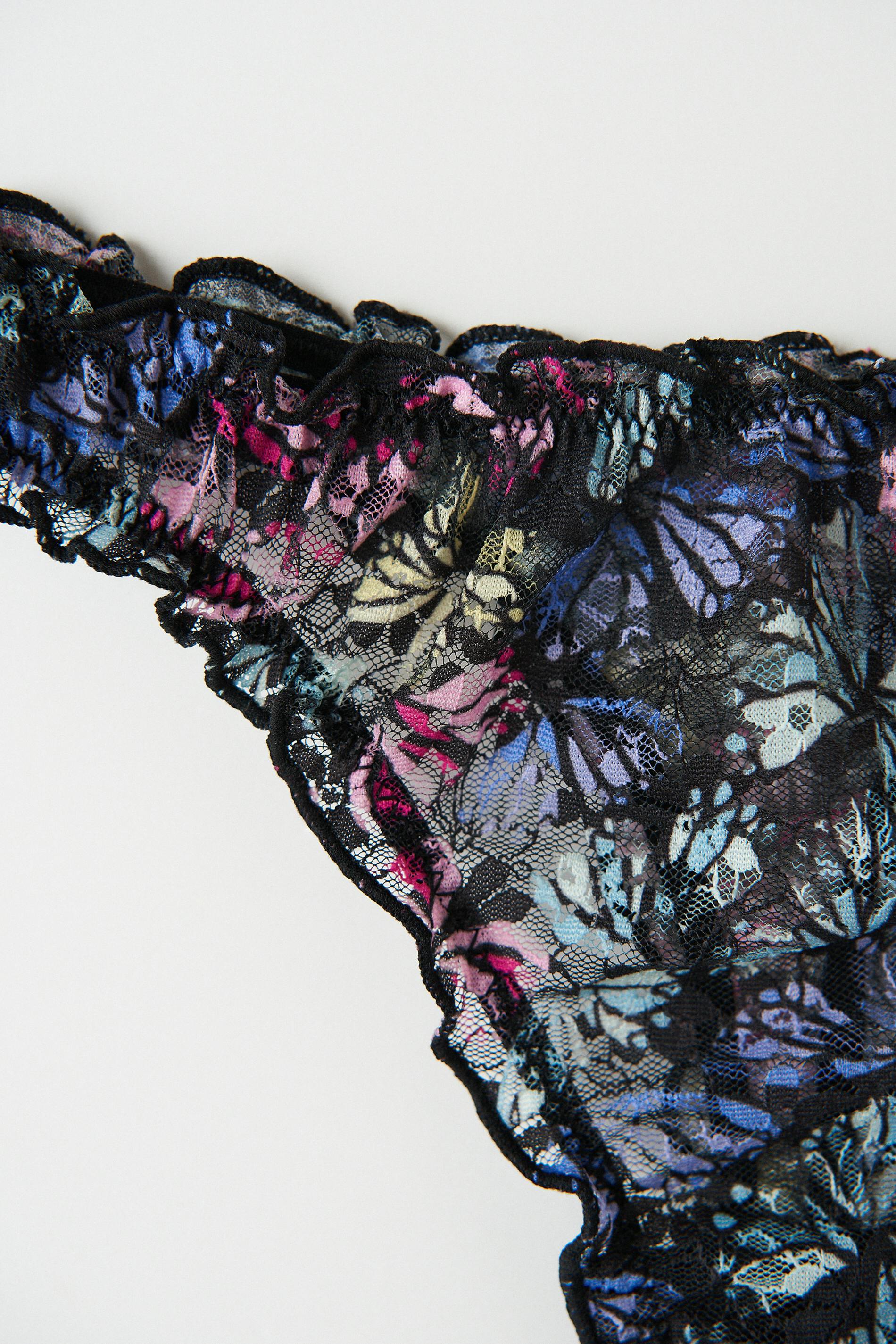 Eva lace string
