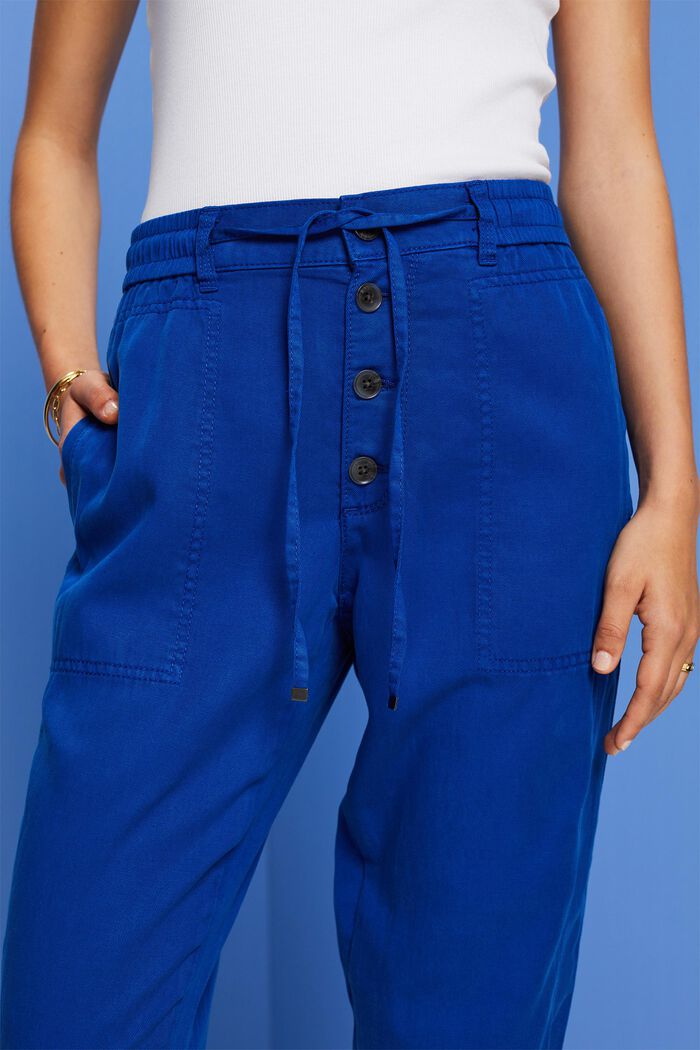 Pants woven