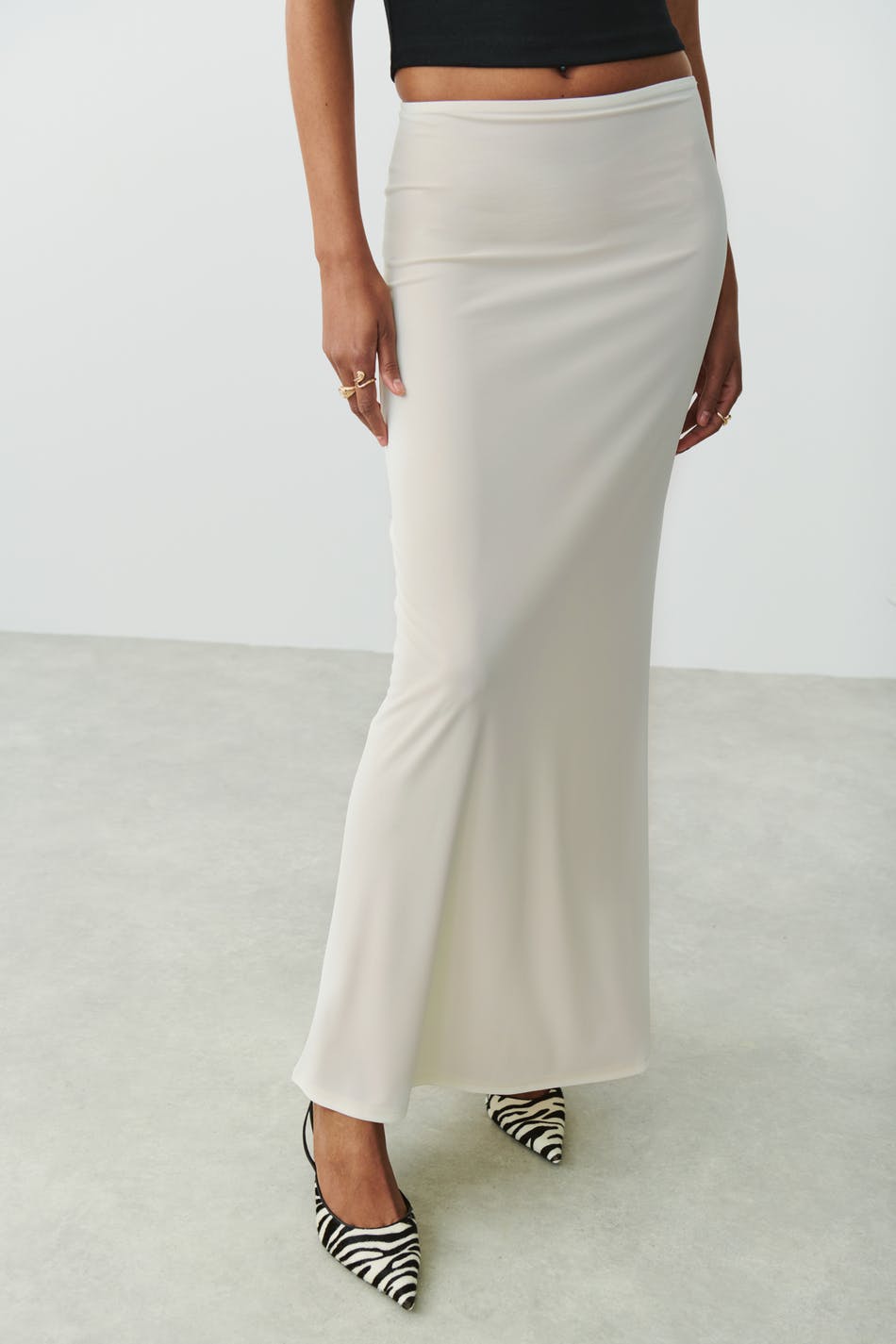 Low waist maxi skirt