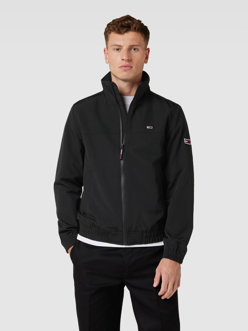 Jacke mit Stehkragen in schwarz