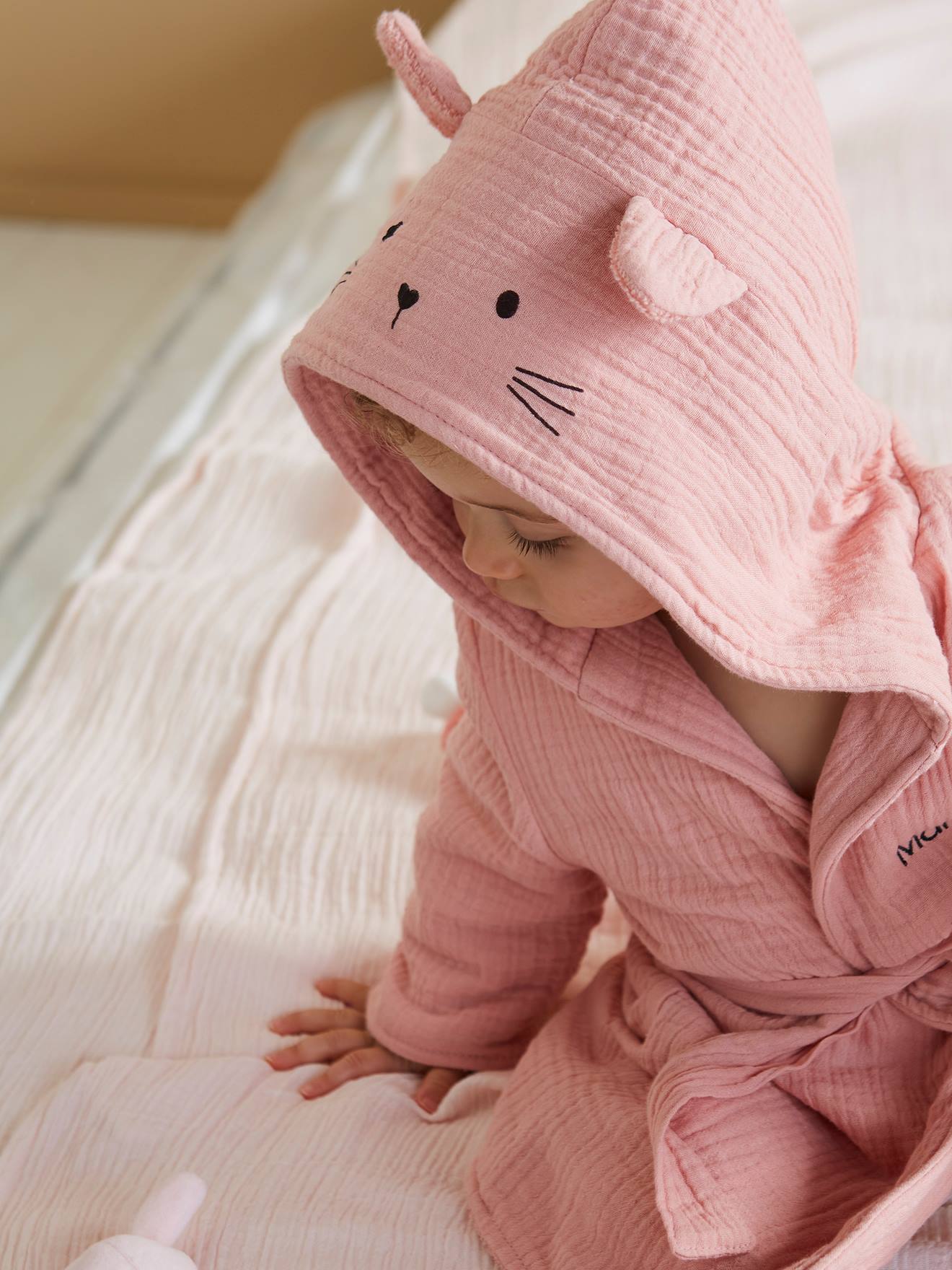 Peignoir bébé animal en gaze de coton bio* personnalisable ocre