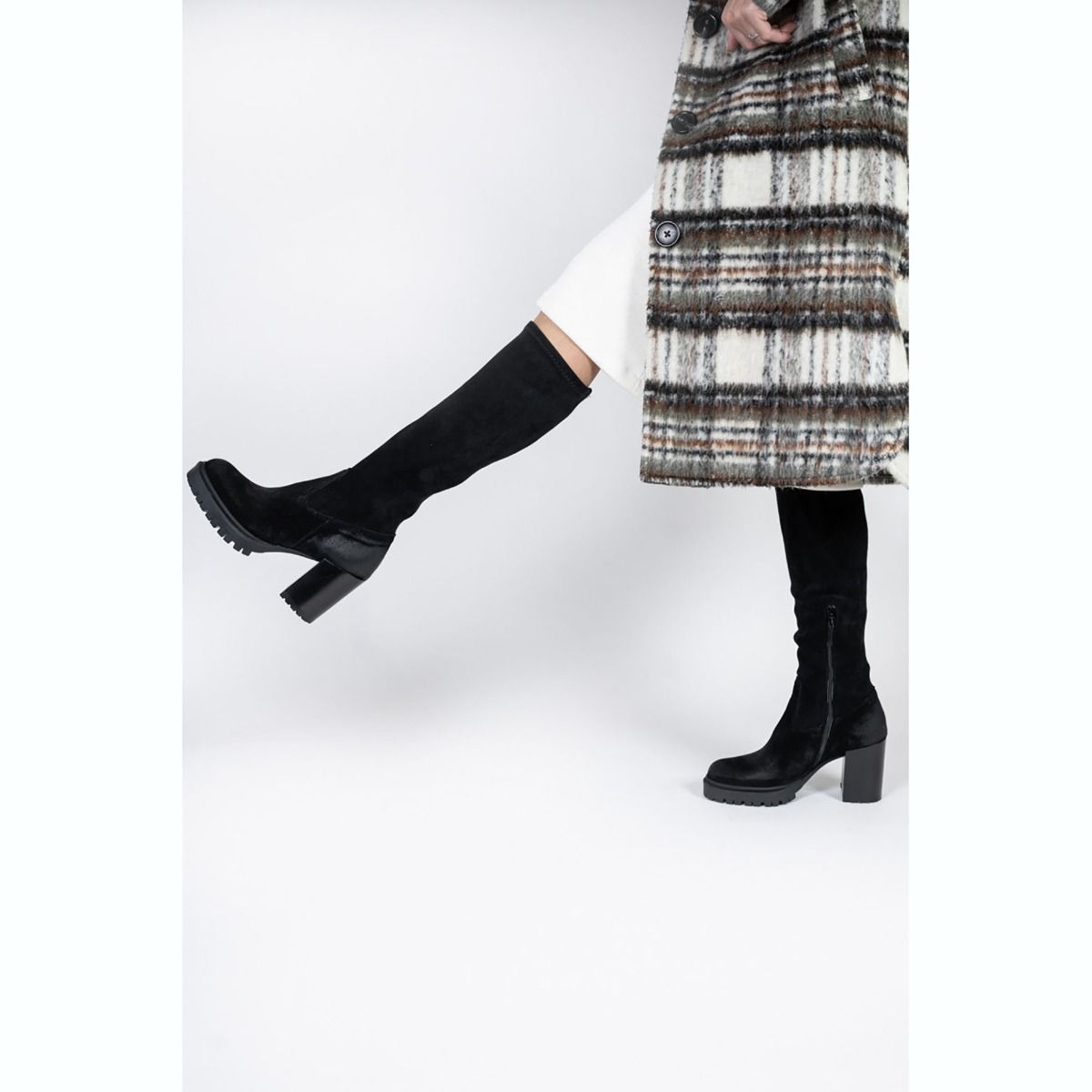 Emanuele Crasto   55004 - Noir