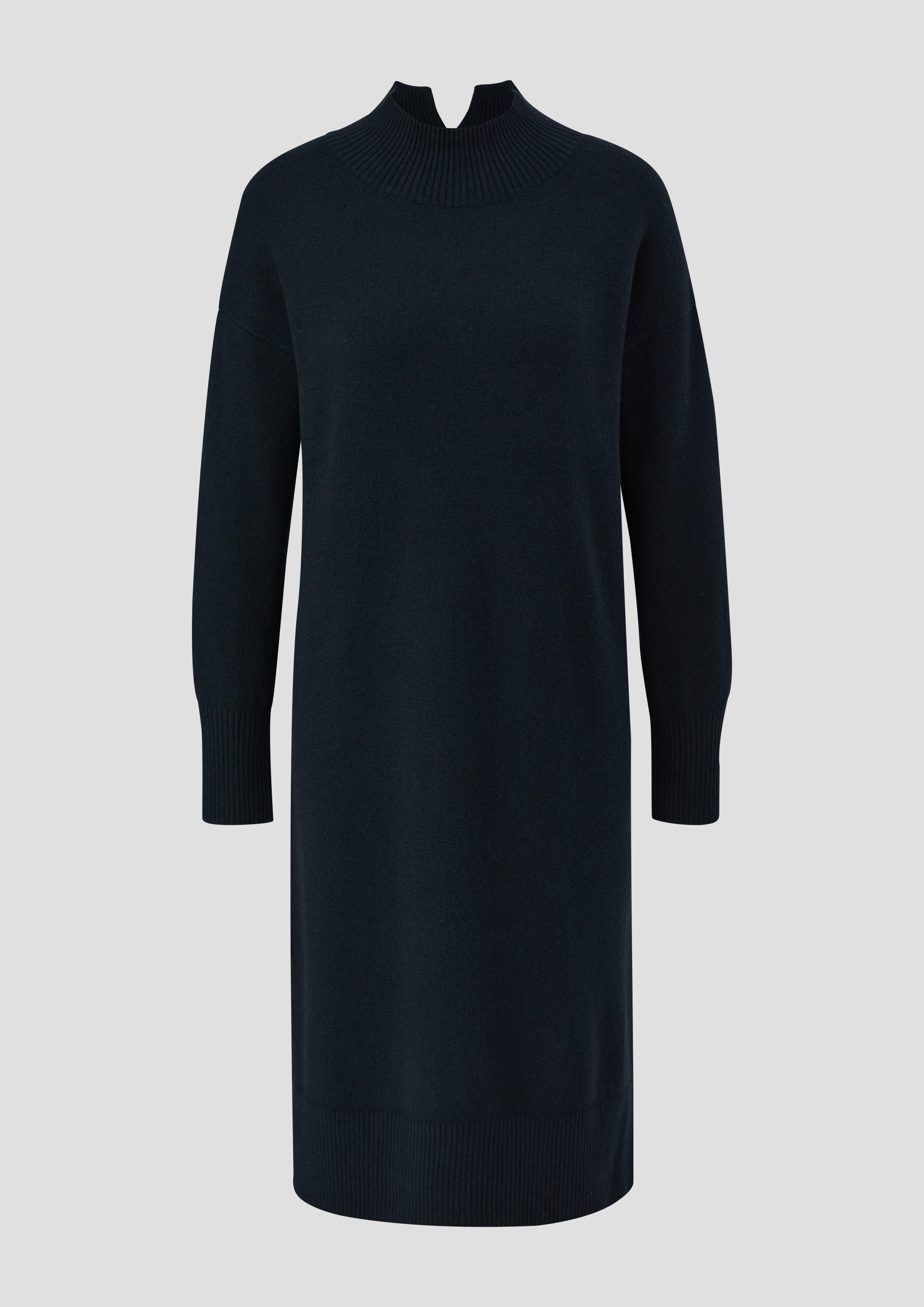 Strickkleid mit Kragenschlitz  2141803-5989