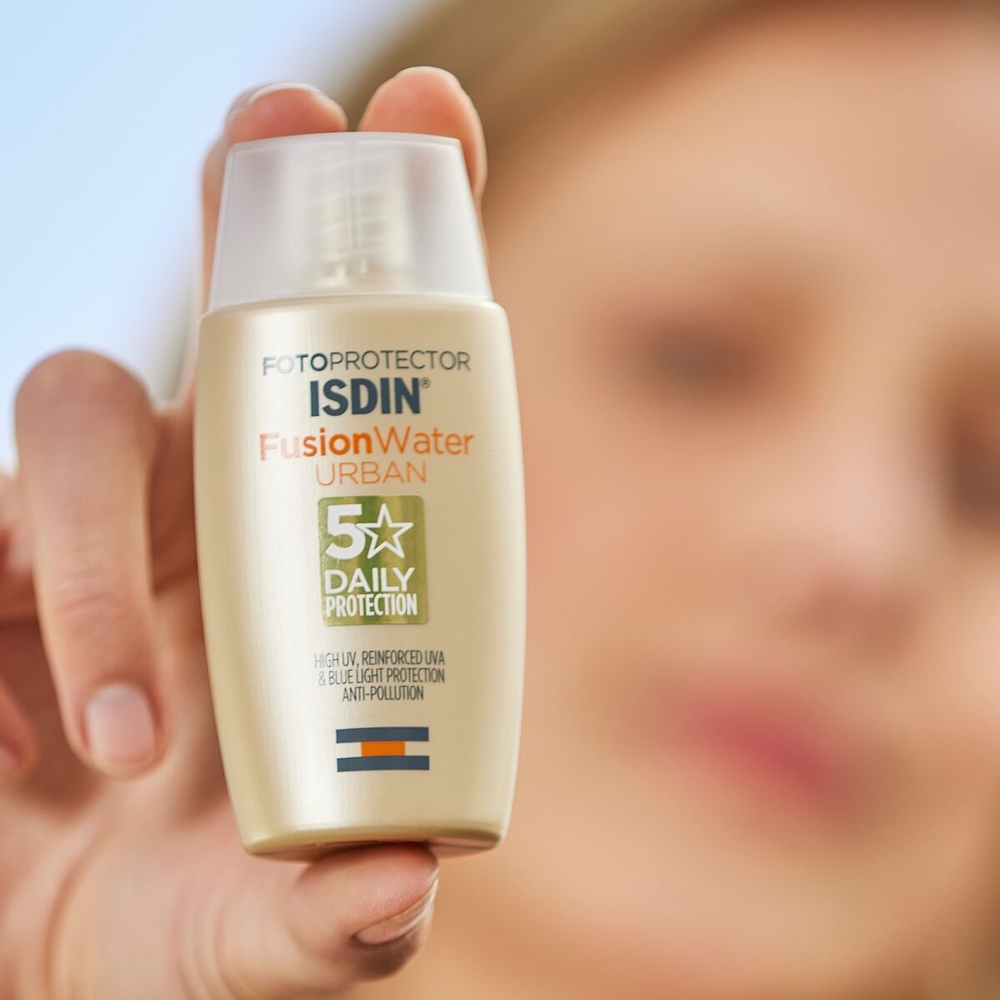isdin Fusion Water Urban Crème solaire visage Anti Lumière bleueSPF30