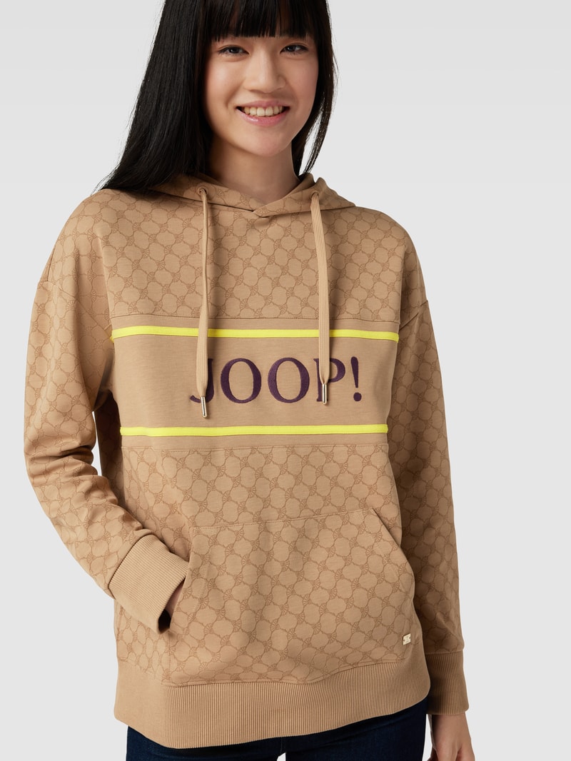 Hoodie mit Allover-Label-Print in beige