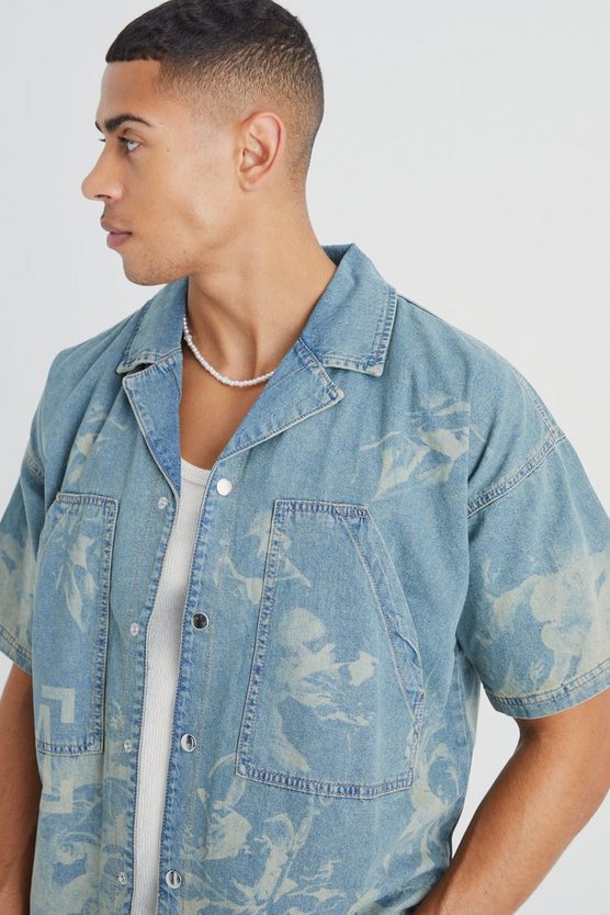 Kastiges Jeanshemd mit Renaissance Laser-Print