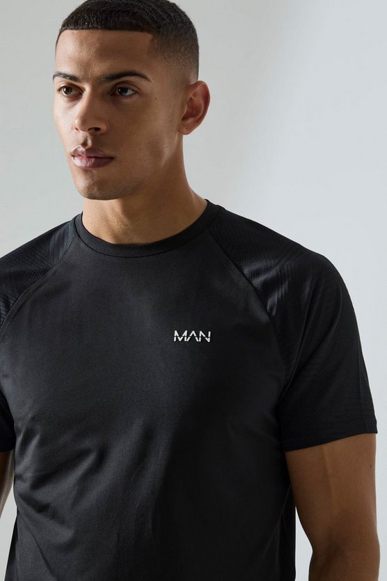 Man Active Jacquard T-Shirt