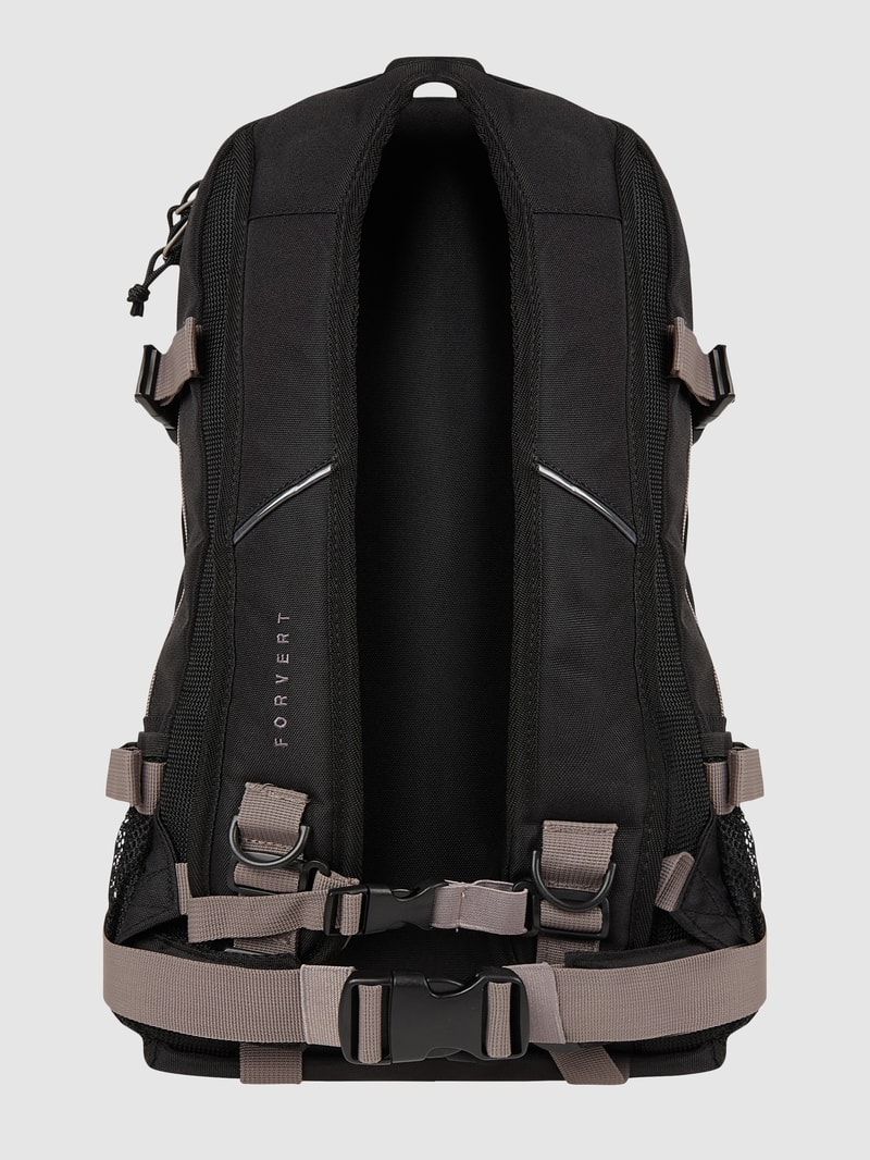 Rucksack mit Außenfächern Modell 'Louis' in schwarz