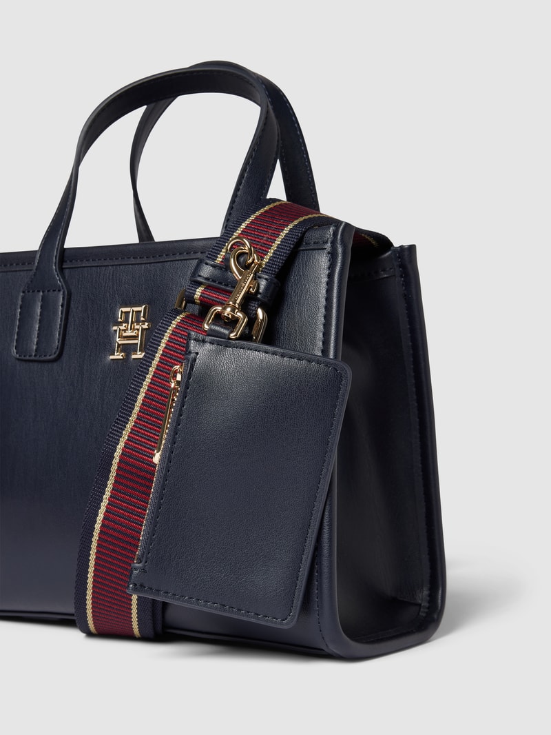 Handtasche mit Label-Applikation Modell 'CITY' in marineblau