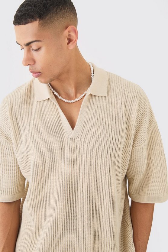 Kastiges geripptes Oversize Poloshirt mit V-Ausschnitt