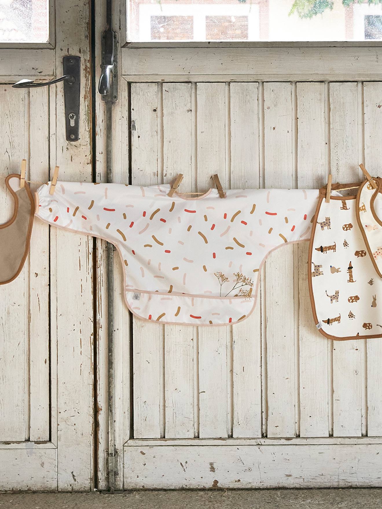 Lässig Baby 2er-Set Ärmellätzchen LÄSSIG - weiß bedruckt