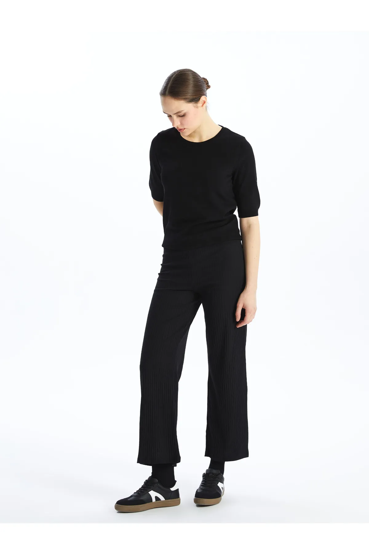 LC Waikiki  Schlichte Damen-Jogginghose mit weitem Bein und elastischem Bund