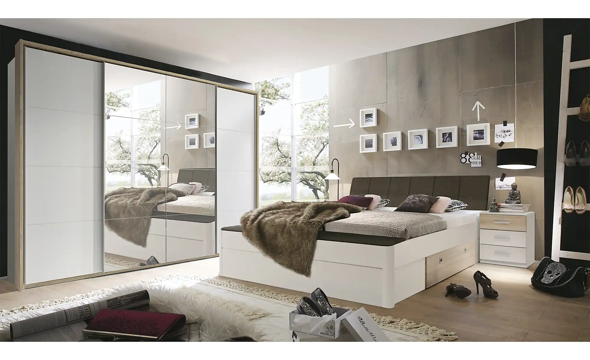 Schwebetürenschrank