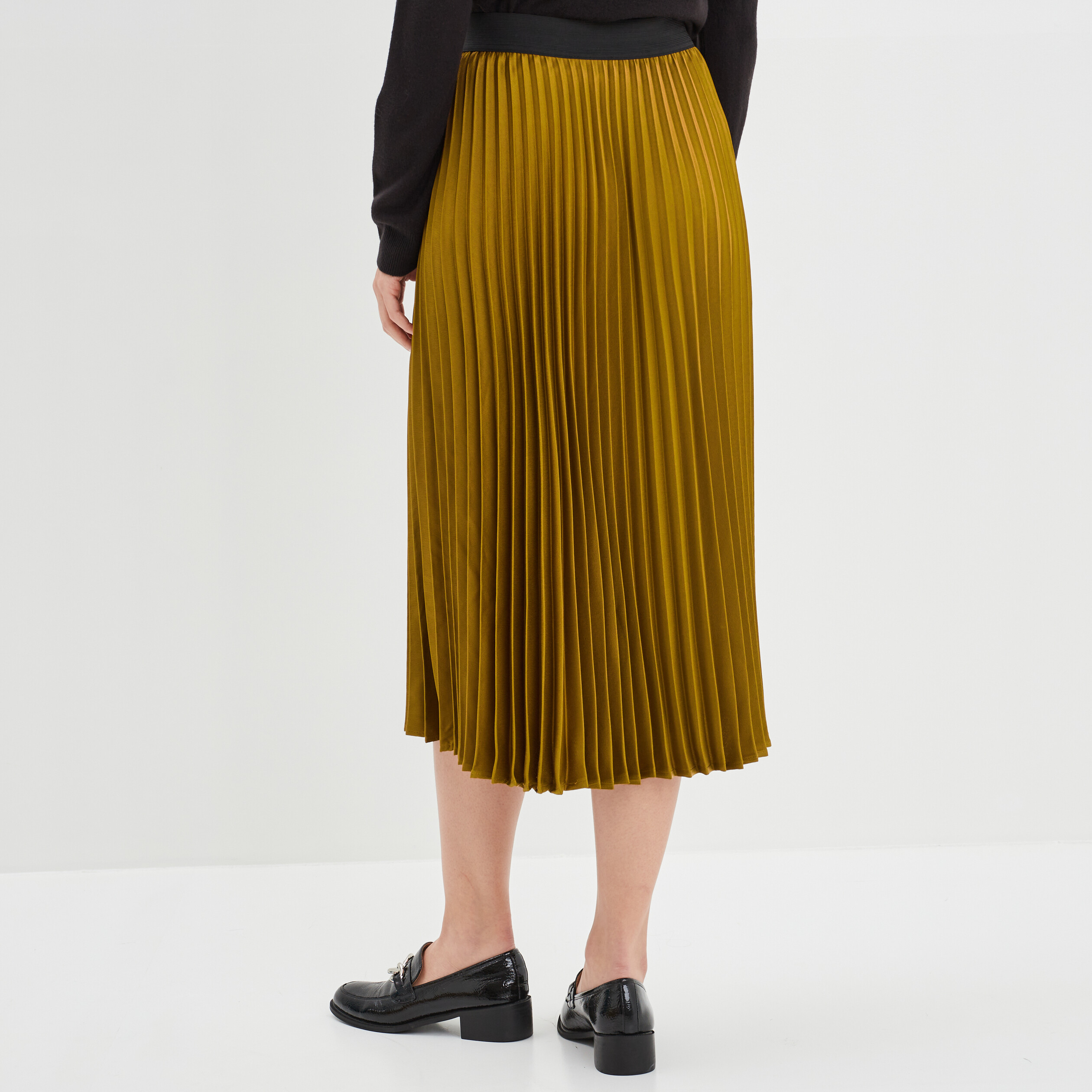 Jupe midi plissée en satin vert olive femme | La Halle